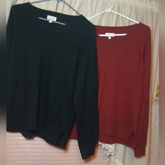 Lucky Brand 2 Piece Black and Red V Neck Sweater Set Cotton Blend Size Small - Picture 4 of 14
